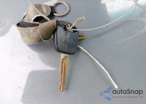 2002 Ford F-150 Xl/Xlt z USA, uszkodzony, nr VIN 1FTPF17L62NA27194